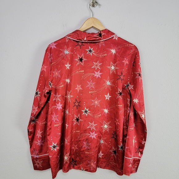 Victoria's Secret Red Star Print Silky Pajama Set Size Medium - Picture 15 of 16